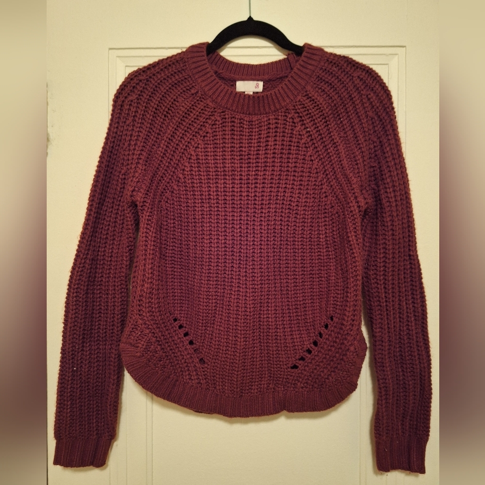 Sweater in Burgandy/Maroon color, size XS